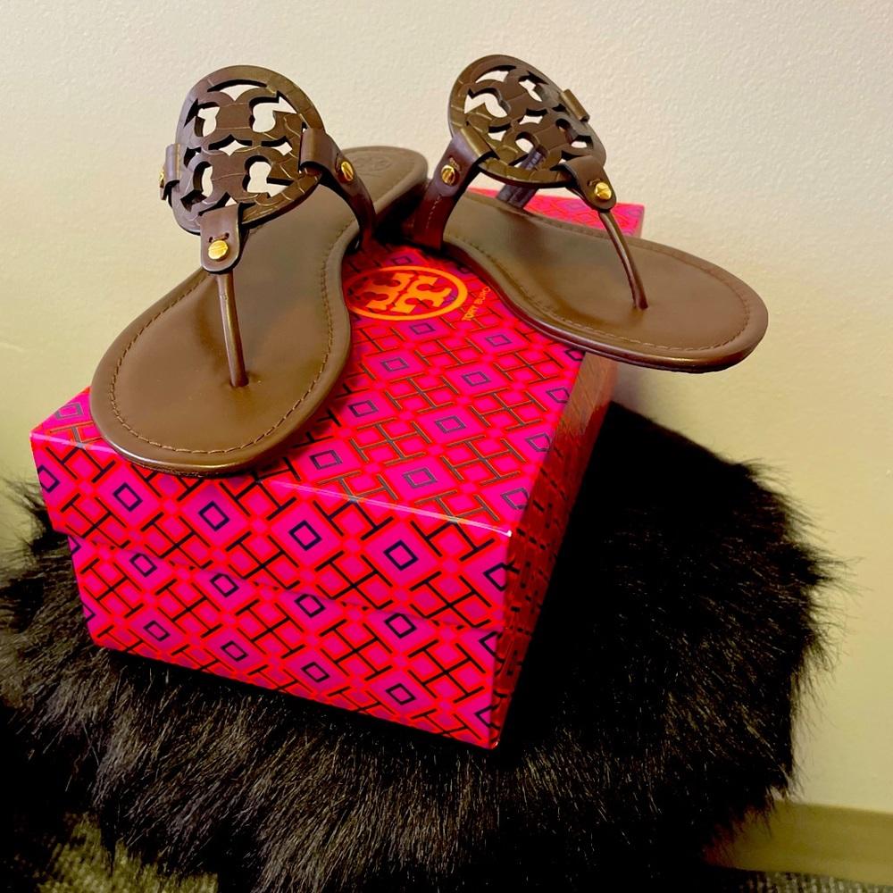 Perfect Go to Shoe — Style a Great Price